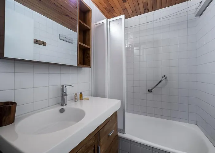 Au Coeur De 1850, Ideal Pour 2 A 4 Personnes - Fr-1-564-53